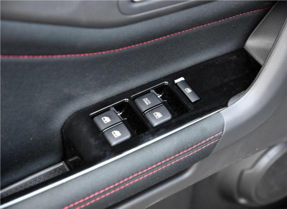长安欧尚X70A 2018款 1.5L 手动舒适型 车厢座椅   门窗控制