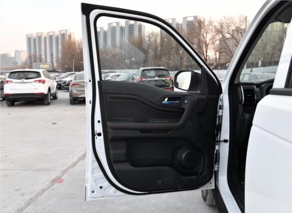 长安欧尚X70A 2018款 1.5L 手动精英型 车厢座椅   前门板