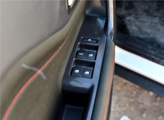 长安欧尚X70A 2018款 1.5L 手动基本型 车厢座椅   门窗控制