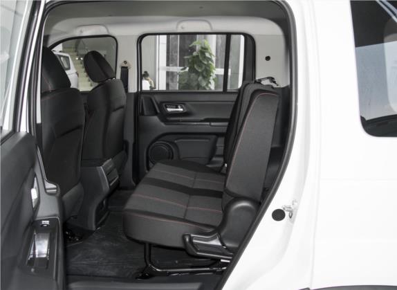 长安欧尚X70A 2019款 1.5L 手动基本型 国VI 车厢座椅   后排空间