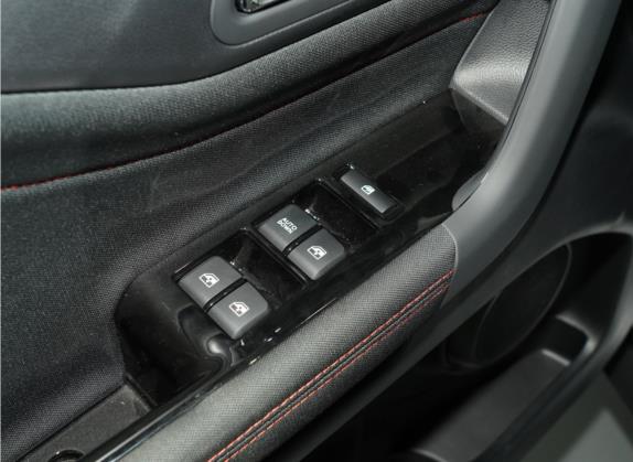 长安欧尚X70A 2020款 1.5L 手动标准型 车厢座椅   门窗控制
