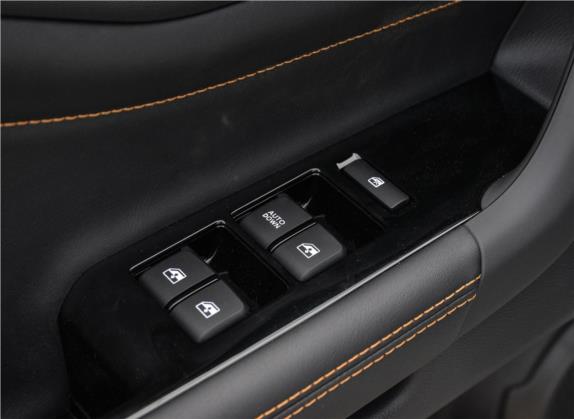 长安欧尚X70A 2020款 1.5L 手动精英型 车厢座椅   门窗控制