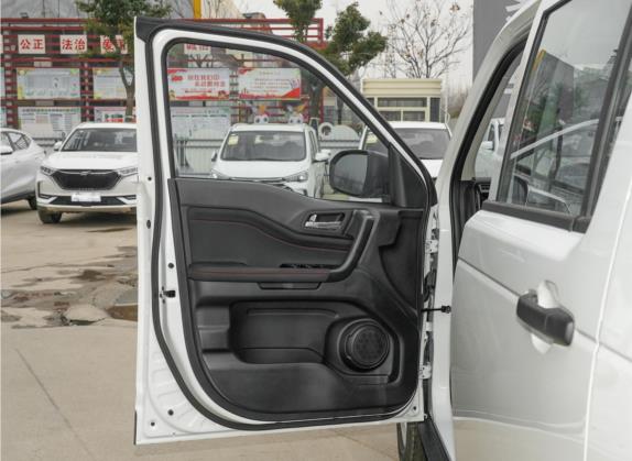 长安欧尚X70A 2022款 1.5L 手动基本型 车厢座椅   前门板