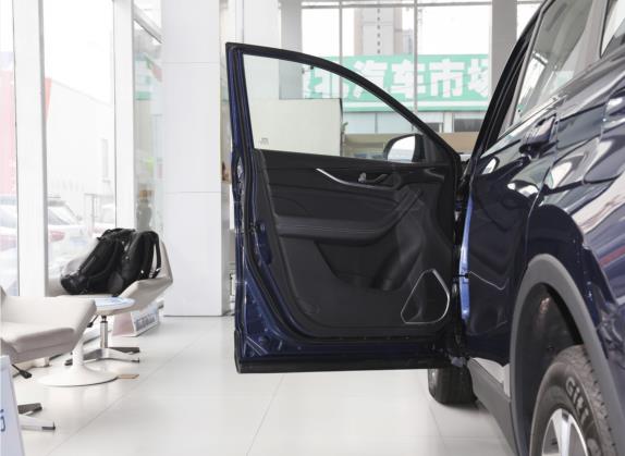 长安欧尚科赛 2020款 1.5T 自动风尚型 6座 车厢座椅   前门板