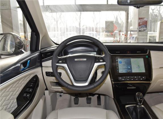 长安欧尚科尚 2019款 1.5T 手动智能型 国V 中控类   驾驶位