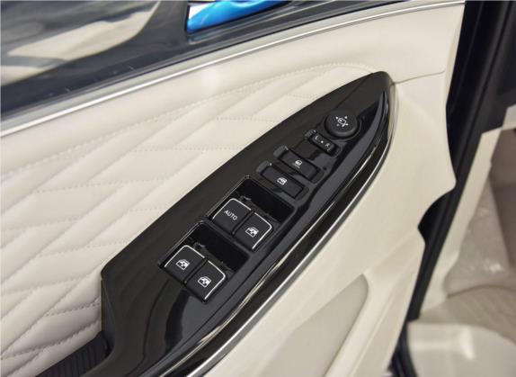 长安欧尚科尚 2019款 1.5T 手动智能型 国V 车厢座椅   门窗控制