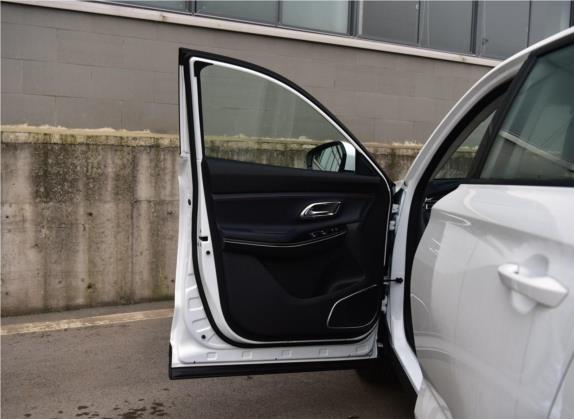 长安欧尚X7 2020款 1.5T 手动精英型 车厢座椅   前门板