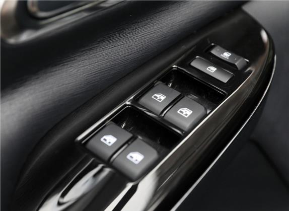 长安欧尚X7 2020款 1.5T 自动尊贵型 车厢座椅   门窗控制