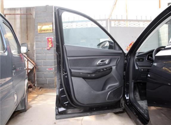 长安欧尚X7 2020款 1.5T 自动领航型 车厢座椅   前门板