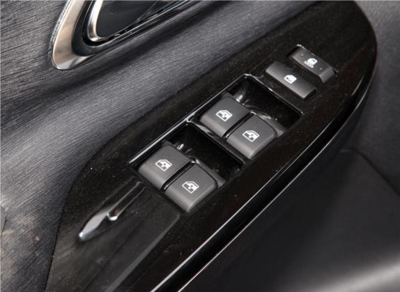 长安欧尚X7 2020款 1.5T 自动领航型 车厢座椅   门窗控制