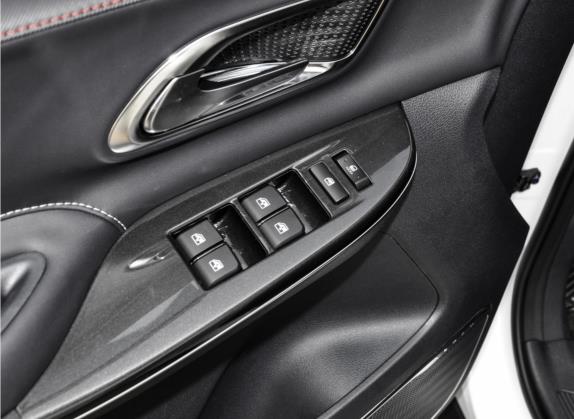 长安欧尚X7 2021款 1.5T 自动领航型 车厢座椅   门窗控制
