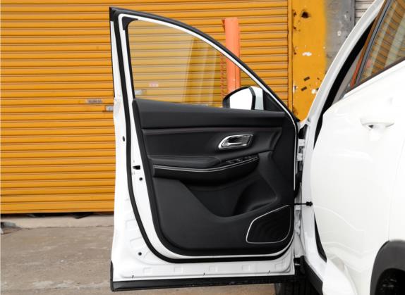 长安欧尚X7 2021款 1.5T 自动豪华型 车厢座椅   前门板