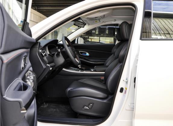 长安欧尚X7 2021款 1.5T 自动尊享型 车厢座椅   前排空间