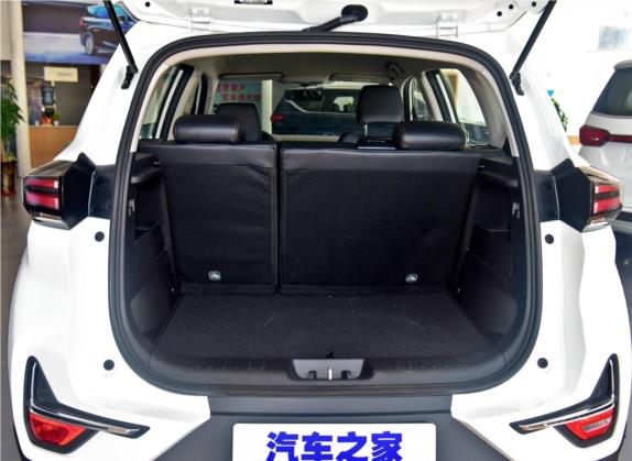 长安欧尚科赛3 2019款 1.5L 手动乐尚型 车厢座椅   后备厢
