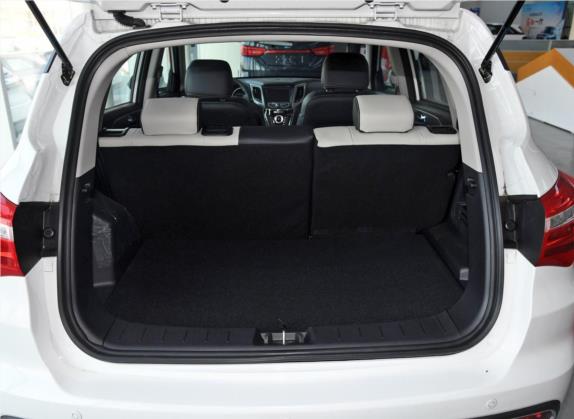长安欧尚科赛5 2019款 1.6L 自动经典型 国VI 车厢座椅   后备厢