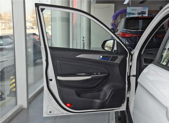 长安欧尚科赛5 2019款 1.6L 自动经典型 国VI 车厢座椅   前门板