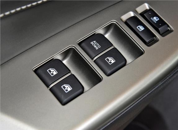长安欧尚科赛5 2021款 1.6L 手动尊享型 车厢座椅   门窗控制