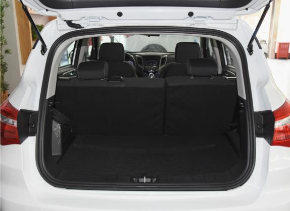 长安欧尚科赛5 2021款 1.6L CVT经典型 车厢座椅   后备厢