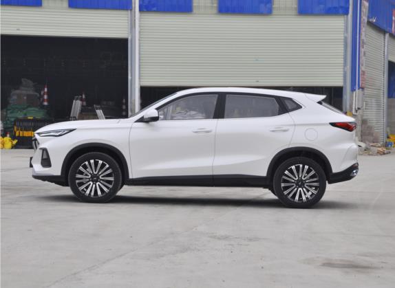 长安欧尚X5 2021款 1.5T DCT豪华型 外观   正侧