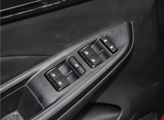 长安欧尚X5 2021款 1.6L CVT旗舰型 车厢座椅   门窗控制