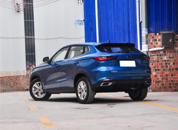 长安欧尚X5 2021款 1.6L CVT尊贵型 外观   斜后