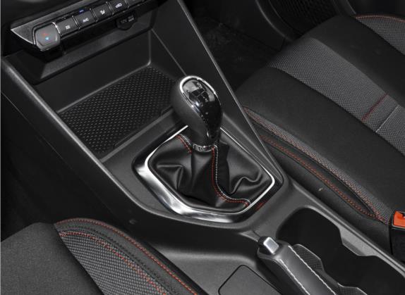 长安欧尚X5 2021款 1.6L 手动精英型 中控类   挡把