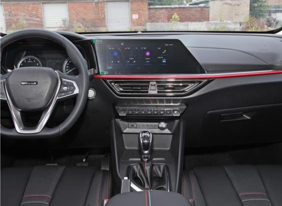 长安欧尚X5 2021款 改款 1.6L 手动豪华型 中控类   中控台