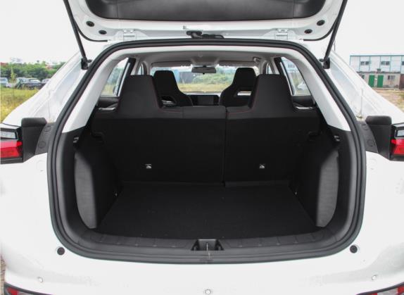 长安欧尚X5 2021款 改款 1.6L CVT豪华型 车厢座椅   后备厢