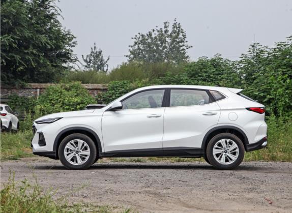 长安欧尚X5 2021款 改款 1.6L CVT豪华型 外观   正侧