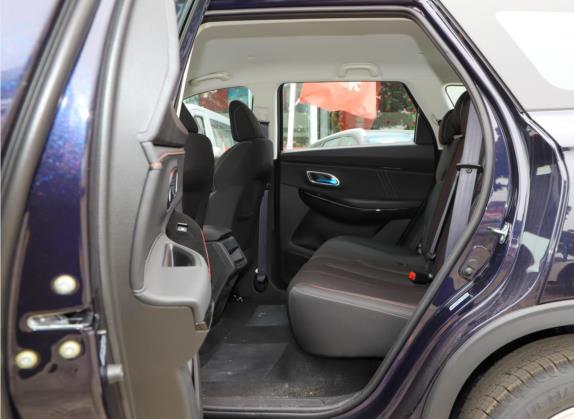 长安欧尚X7 PLUS 2022款 1.5T 蓝鲸版自动豪华型 车厢座椅   后排空间