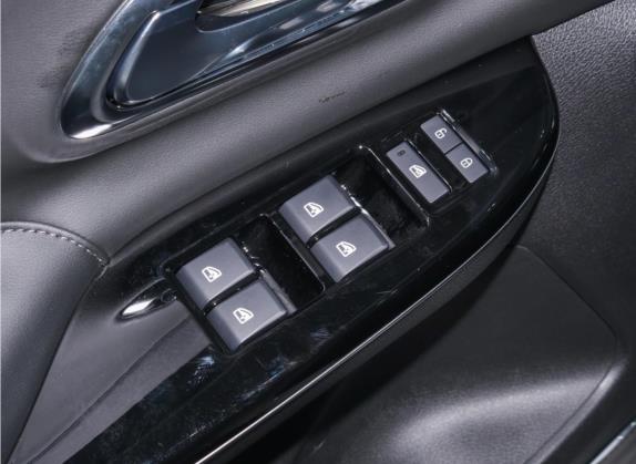 长安欧尚X7 PLUS 2022款 1.5T 蓝鲸版自动尊贵型 车厢座椅   门窗控制