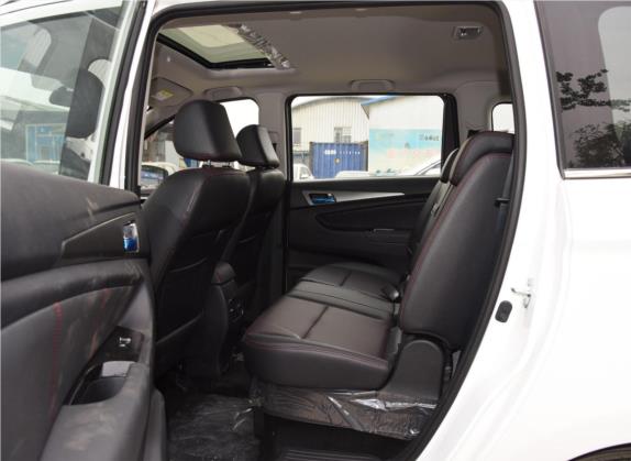 长安欧尚A600 2017款 1.5L 手动尊贵型 车厢座椅   后排空间