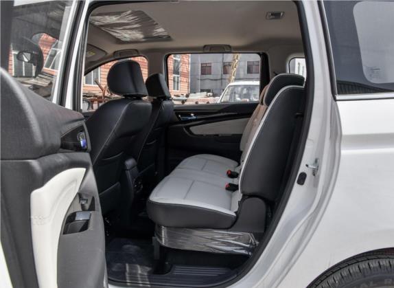 长安欧尚A600 2018款 1.5L 手动豪华型 车厢座椅   后排空间