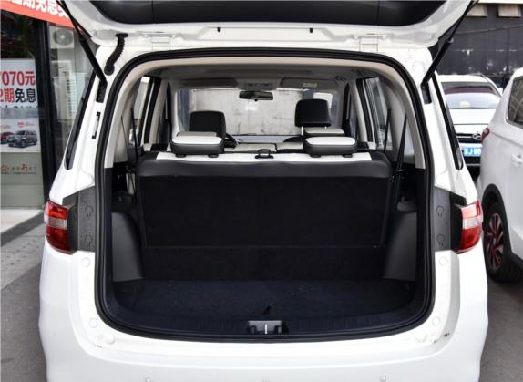 长安欧尚A600 2018款 1.6L 自动豪华型 车厢座椅   后备厢
