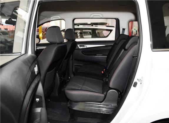长安欧尚A600 2019款 1.5L 手动简约型 车厢座椅   后排空间
