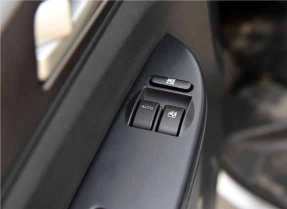 长安睿行S50 2017款 S50V 1.5L 手动物流版Ⅱ 国V 车厢座椅   门窗控制