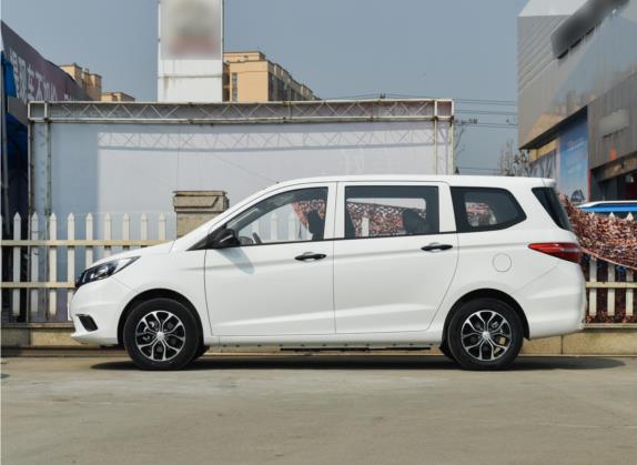 长安欧尚A600EV 2021款 轻快版 外观   正侧
