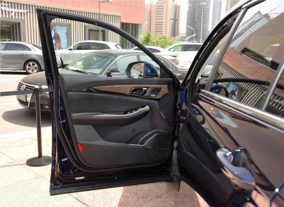 创维EV6 2021款 520 尊享版 车厢座椅   前门板