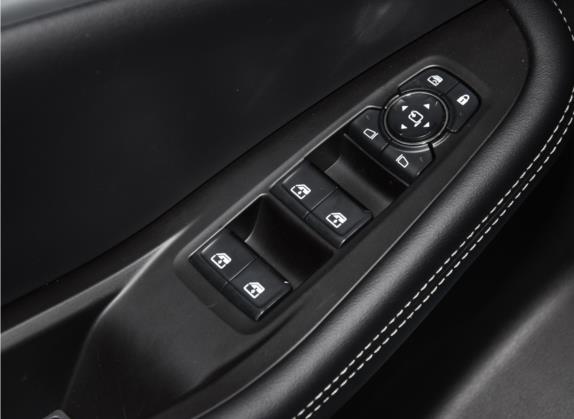 创维EV6 2022款 620 标准版 车厢座椅   门窗控制
