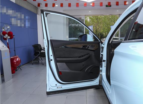 创维EV6 2022款 620 智能版 车厢座椅   前门板