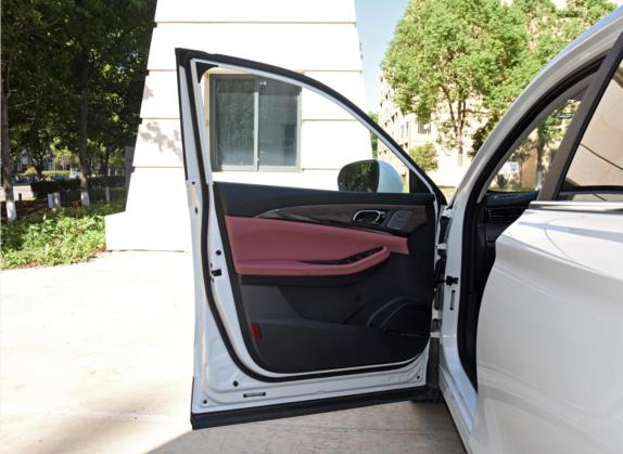 2022款 1.5L PHEV 205KM 智远版Plus 车厢座椅   前门板