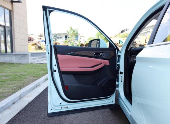 2022款 1.5L PHEV 115KM 智远版 车厢座椅   前门板