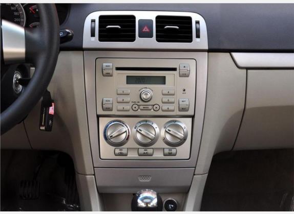 长安CX30 2010款 两厢 1.6L 手动豪华型 中控类   中控台