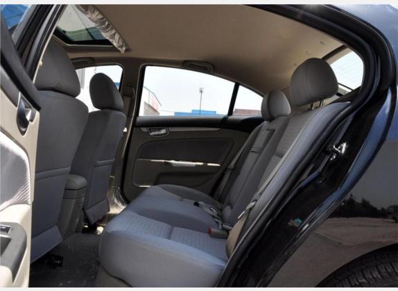 长安CX30 2010款 两厢 1.6L 手动豪华型 车厢座椅   后排空间