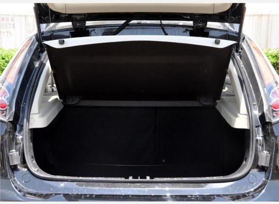 长安CX30 2010款 两厢 1.6L 手动豪华型 车厢座椅   后备厢