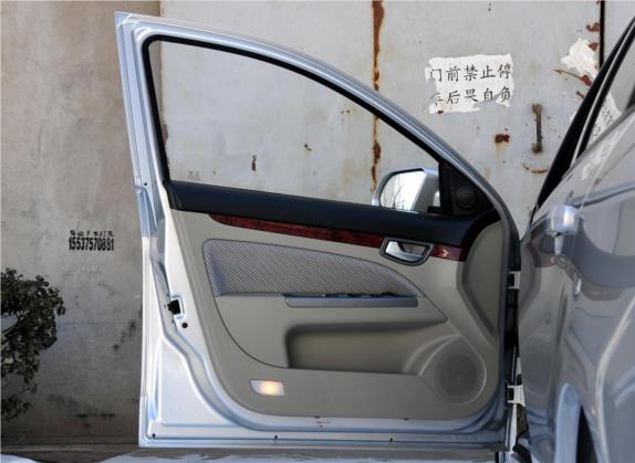 长安CX30 2011款 三厢 1.6L 手动豪华型 车厢座椅   前门板