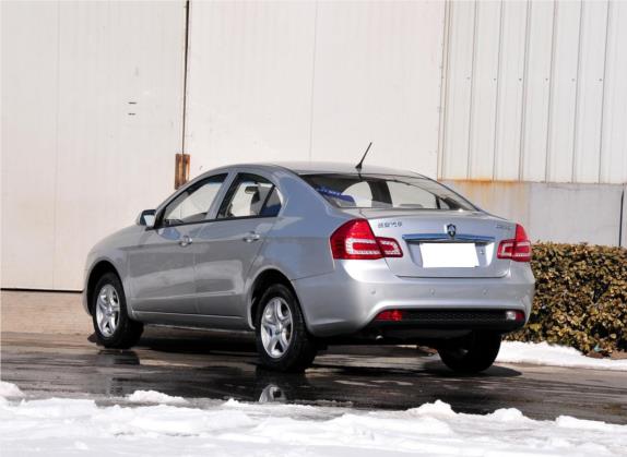 长安CX30 2011款 三厢 1.6L 手动豪华型 外观   斜后