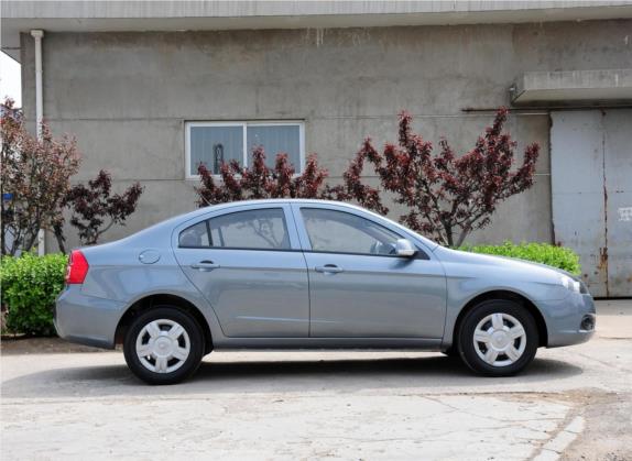 长安CX30 2011款 三厢 1.6L 手动舒适型 外观   正侧