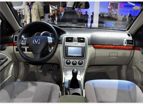 长安CX30 2011款 三厢 1.6L 手动智能豪华版 中控类   中控全图