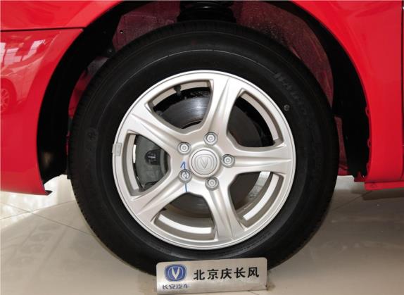 长安CX30 2012款 三厢 1.6L 手动豪华型 其他细节类   前轮